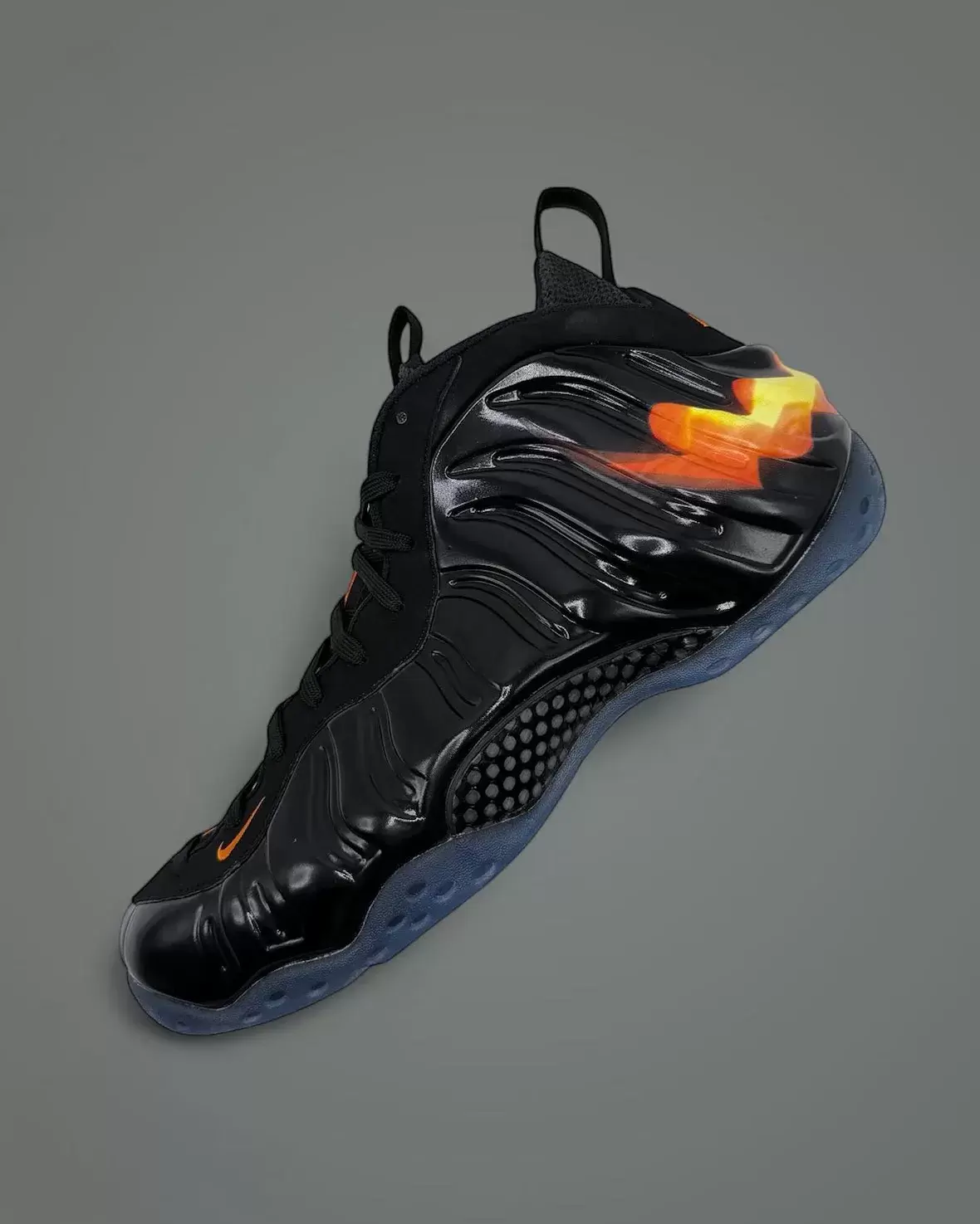 2016 年耐克 Air Foamposite One "萬聖節 "樣品浮出水面 Nike Air Foamposite One, Nike - 2016 年耐克 Air Foamposite One "萬聖節 "樣品浮出水面