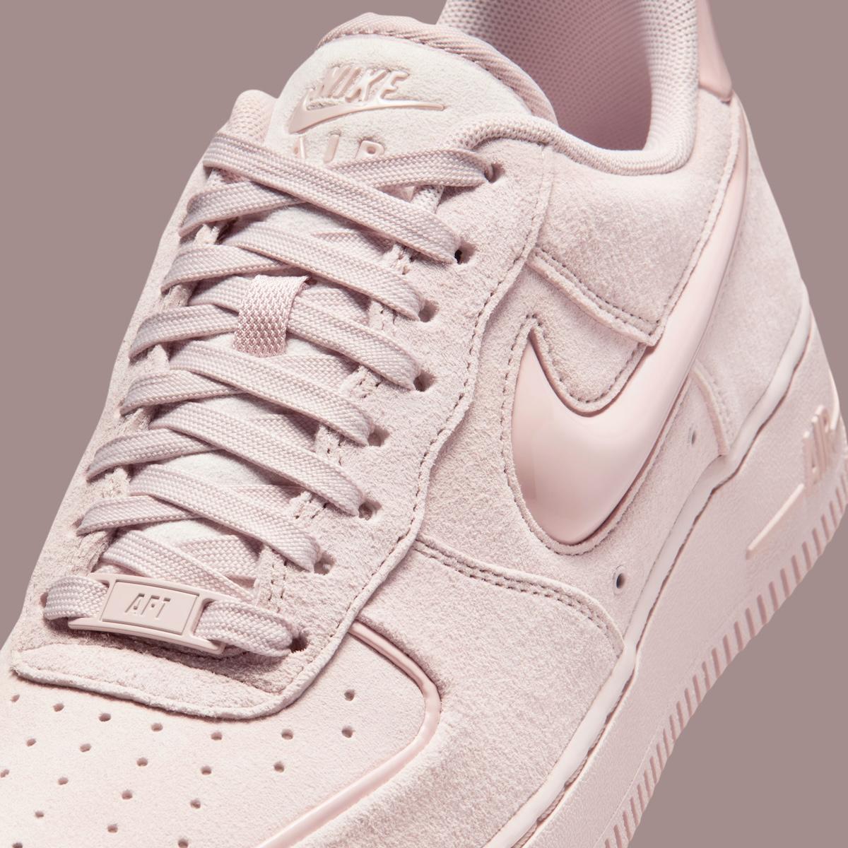 Nike Air Force 1 Low, Nike Air Force 1, Nike - 耐克 Air Force 1 Low 採用單色 "顆粒粉 "配色