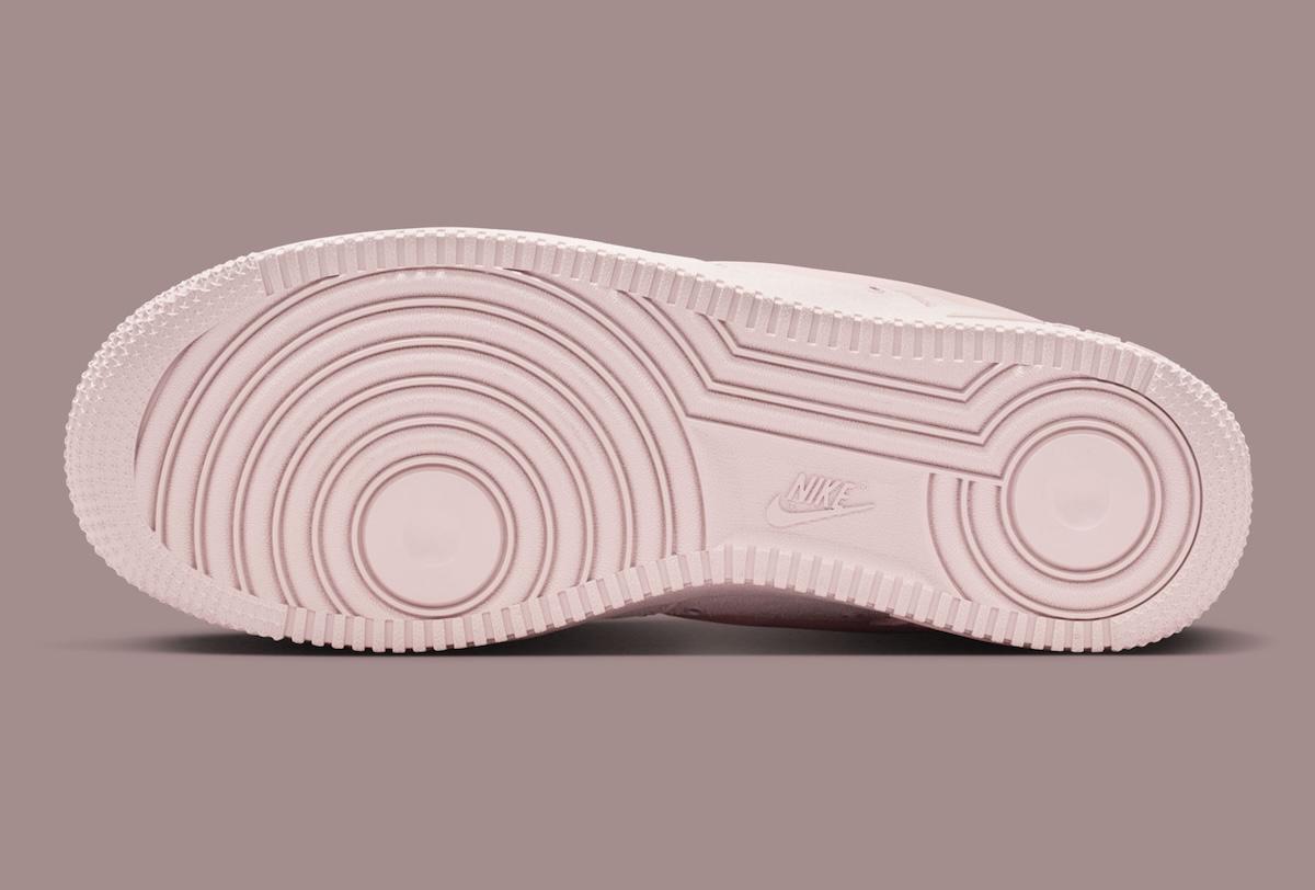 Nike Air Force 1 Low, Nike Air Force 1, Nike - 耐克 Air Force 1 Low 採用單色 "顆粒粉 "配色