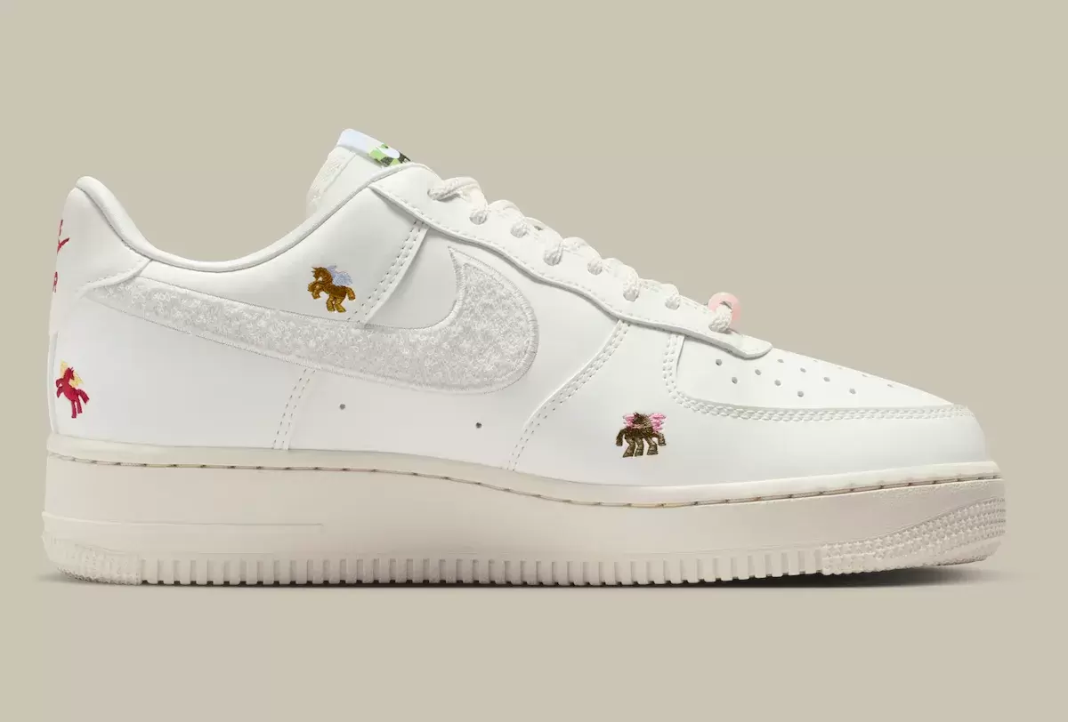 耐克 Air Force 1 Low "飛馬套裝 "包含神話細節 Nike Air Force 1 Low, Nike Air Force 1, Nike - 耐克 Air Force 1 Low "飛馬套裝 "包含神話細節