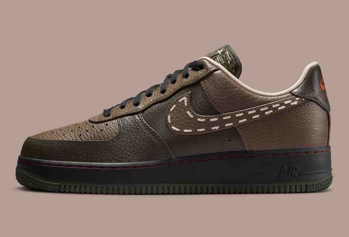 Nike Air Force 1 Low, Nike Air Force 1, Nike - 刺子繡提升耐克 Air Force 1 Low "紅杉/深灰色 "的檔次