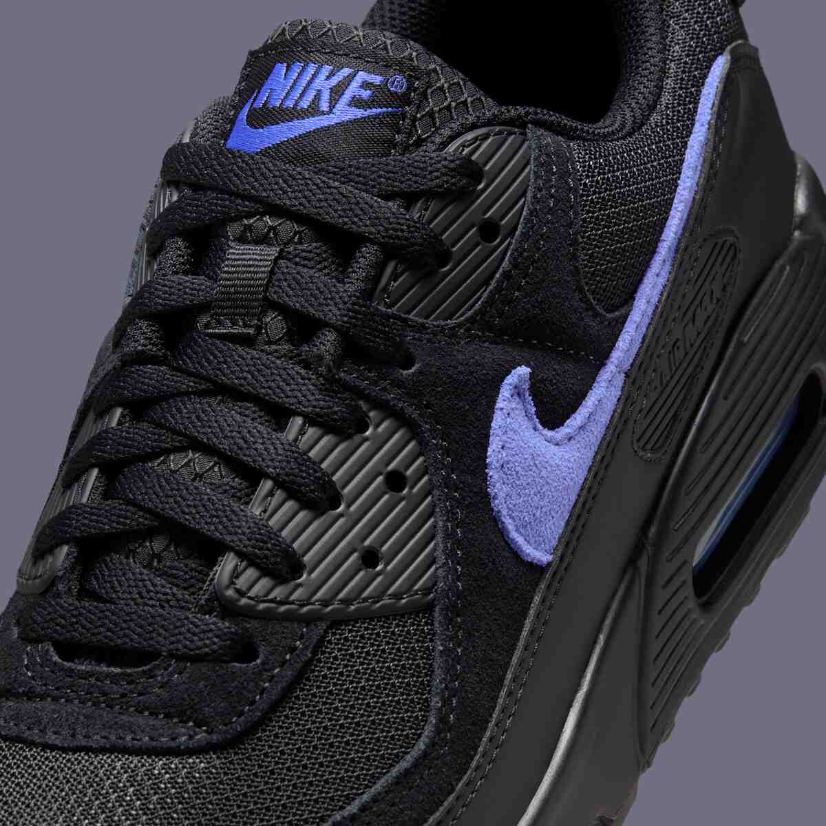 Nike Air Max 90, Nike - 耐克 Air Max 90 "黑色/藍寶石色 "恰到好處地打破黑暗