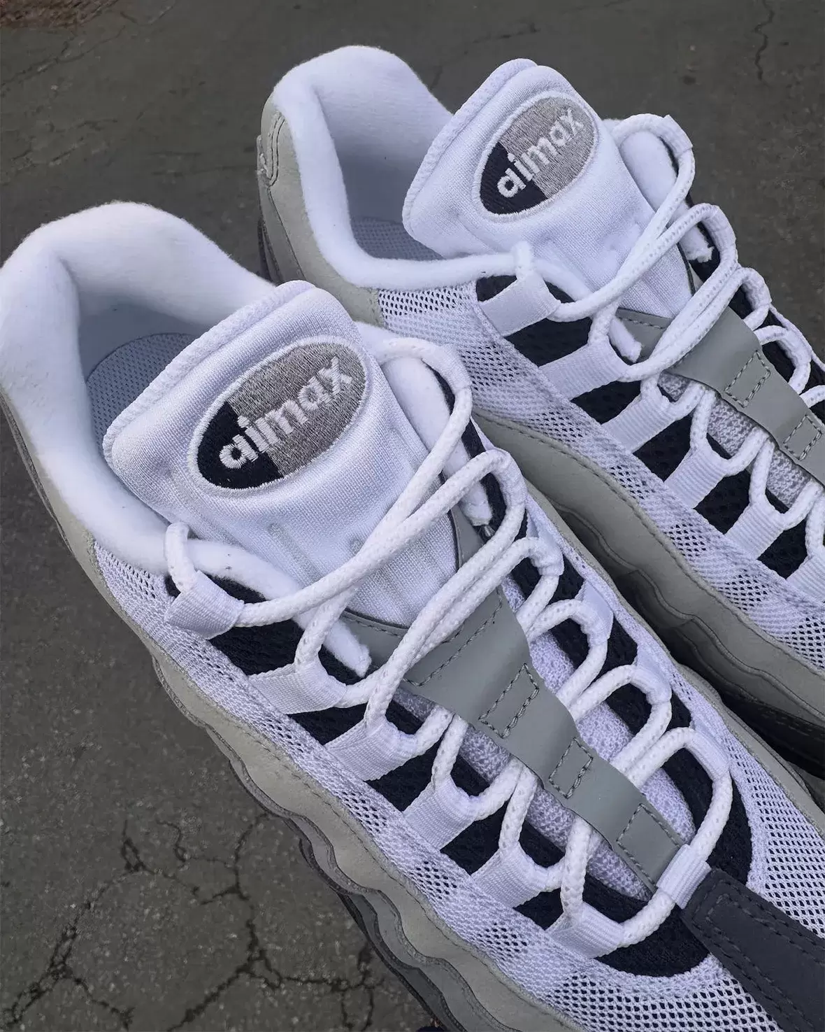 耐克 Air Max 95 OG 大氣泡 "花崗岩 "2026 年春季發佈 Nike Air Max 95, Nike Air Max, Nike - 耐克 Air Max 95 OG 大氣泡 "花崗岩 "2026 年春季發佈