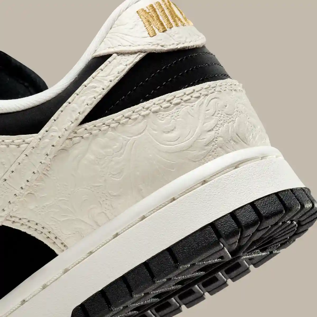 即將推出的 "巴洛克式浮雕 "耐克 Dunk Low 系列高級版 Nike Dunk Low, Nike - 即將推出的 "巴洛克式浮雕 "耐克 Dunk Low 系列高級版