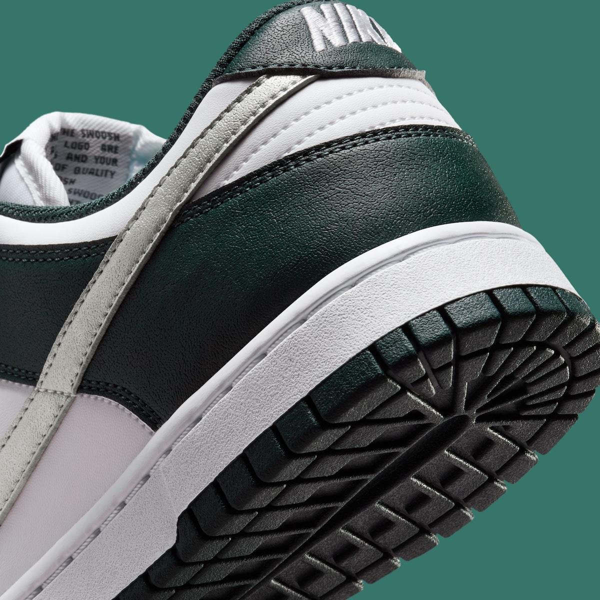 耐克 Dunk Low "海藻色 "配 "金屬銀 "Swoosh Nike Dunk Low, Nike - 耐克 Dunk Low "海藻色 "配 "金屬銀 "Swoosh