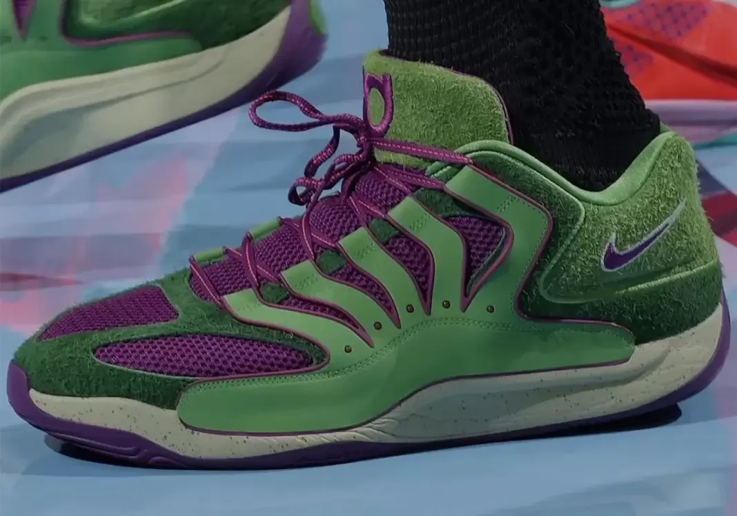 Nike SB Dunk High, Nike SB, Nike KD 18, Nike - 凱文-杜蘭特首秀耐克 KD 18 "臭鼬 "PE