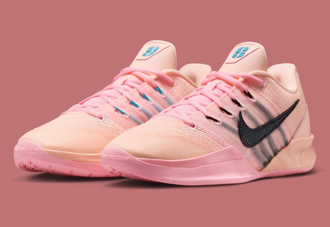 Nike Sabrina 3, Nike - 耐克 Sabrina 3 "深紅色調 "為她的簽名系列增添了柔和的色彩