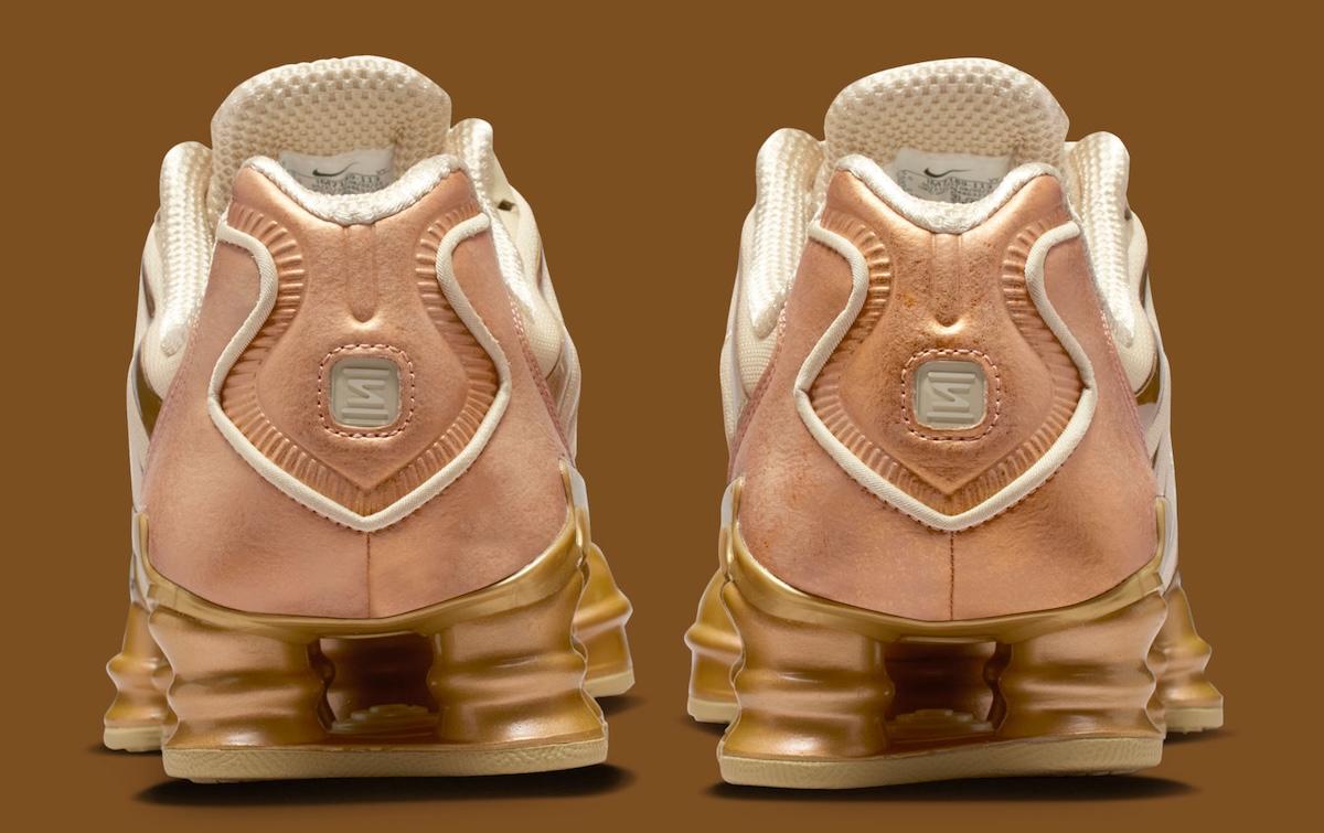 NIke Shox TL 混合色 "椰奶 "和 "金屬金" Nike Shox, Nike - NIke Shox TL 混合色 "椰奶 "和 "金屬金"