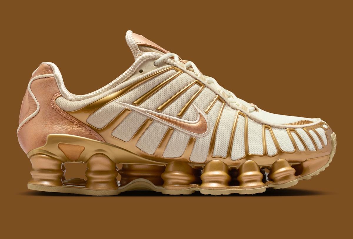 NIke Shox TL 混合色 "椰奶 "和 "金屬金" Nike Shox, Nike - NIke Shox TL 混合色 "椰奶 "和 "金屬金"