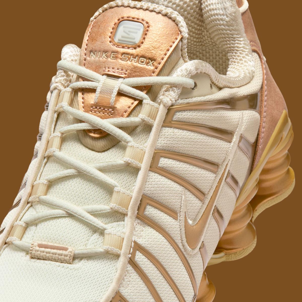 NIke Shox TL 混合色 "椰奶 "和 "金屬金" Nike Shox, Nike - NIke Shox TL 混合色 "椰奶 "和 "金屬金"