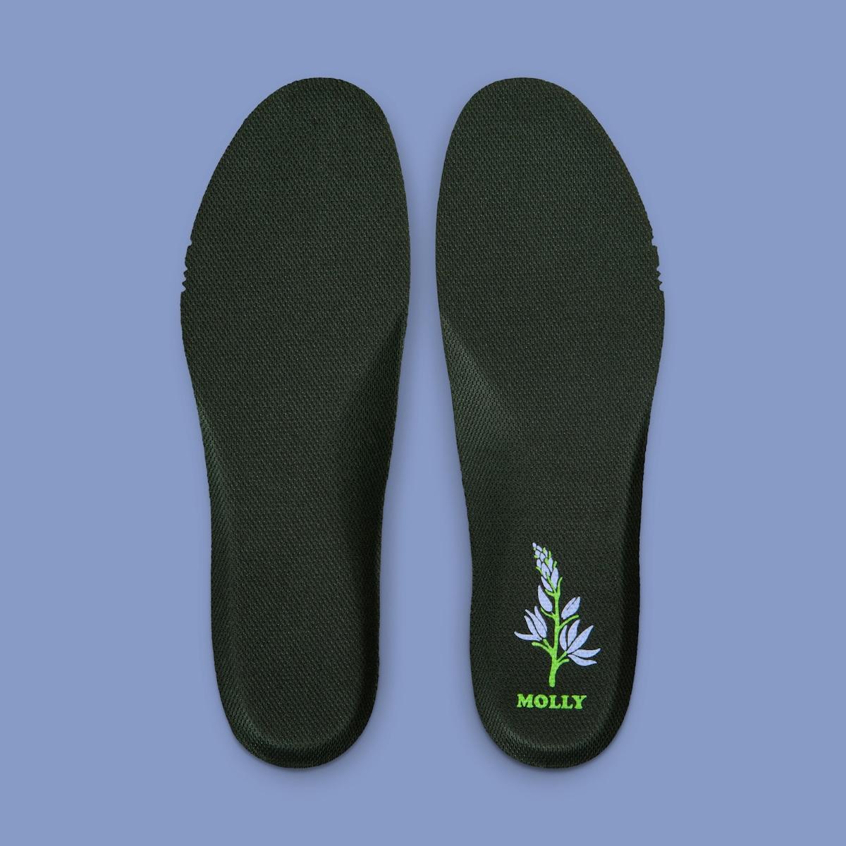 Nike Vomero Plus, Nike - 莫莉的耐克 Vomero Plus "Doernbecher "鞋彰顯俄勒岡州的野性之美