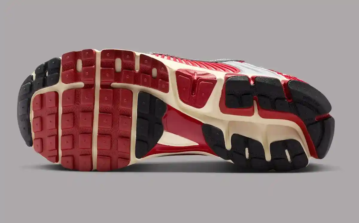Nike Zoom Vomero 5, Nike - 耐克 Zoom Vomero 5 "體育館紅 "配鍍鉻菱形飾條