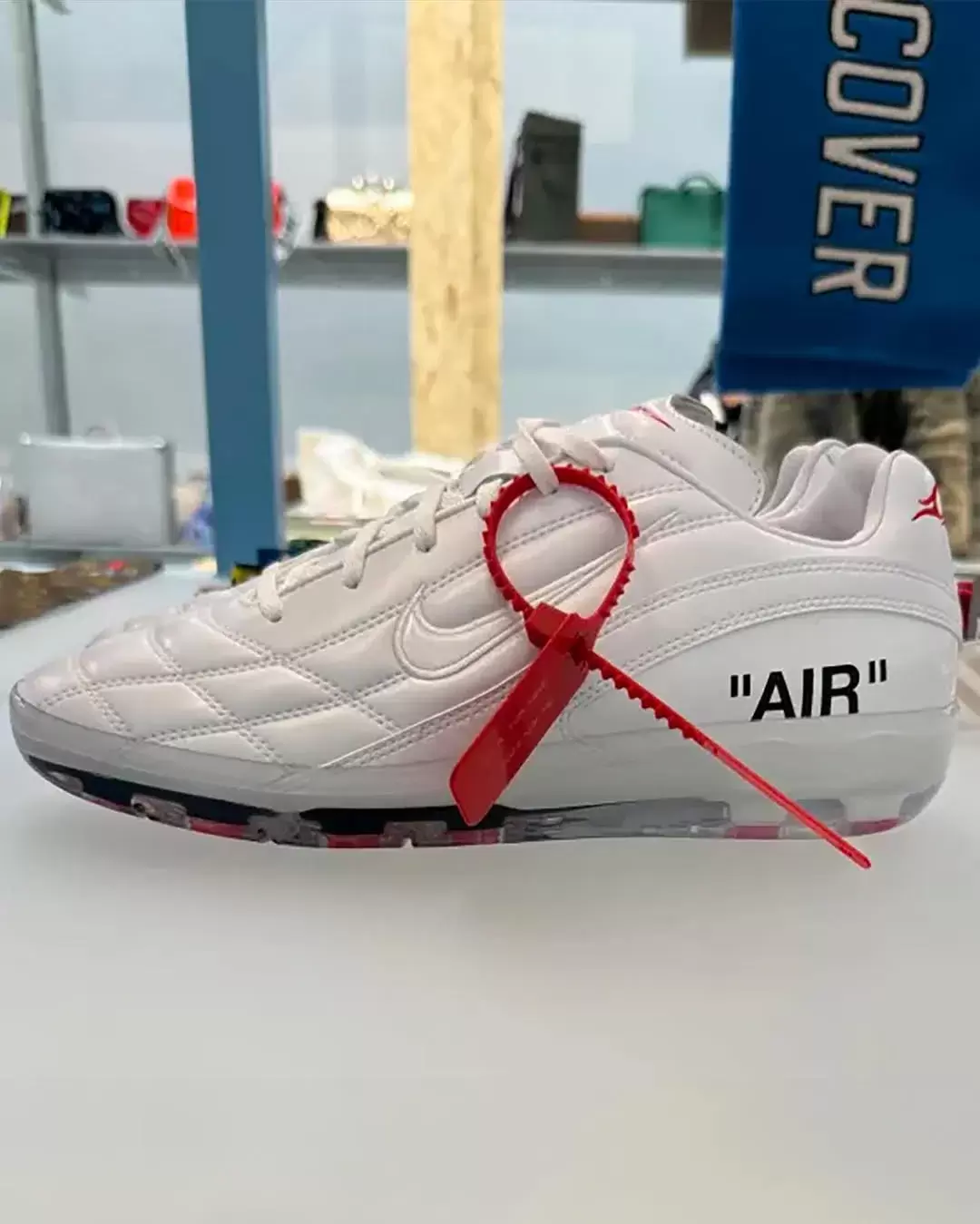 Off-White x Nike Cryoshot "Virgil Abloh Archives" 2026 年夏季發佈 Virgil Abloh, Off-White, Nike Cryoshot, Nike - Off-White x Nike Cryoshot "Virgil Abloh Archives" 2026 年夏季發佈