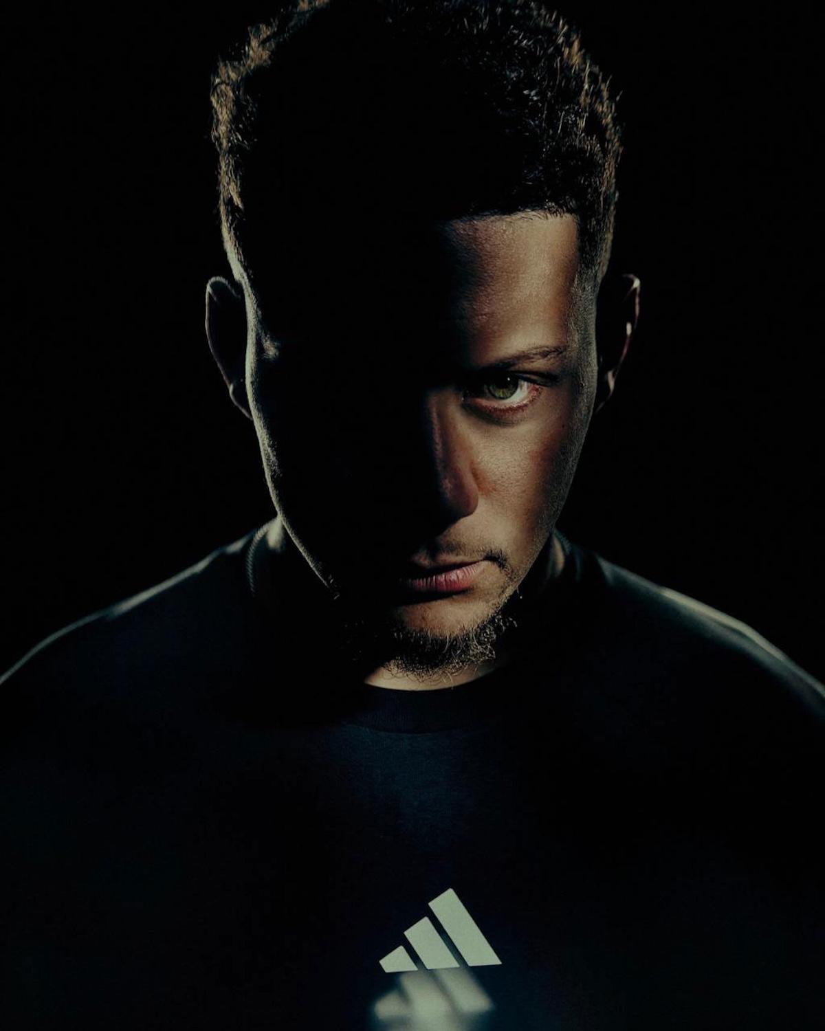 Patrick Mahomes, adidas - 帕特里克-馬霍梅斯續約阿迪達斯，擴大高爾夫規模