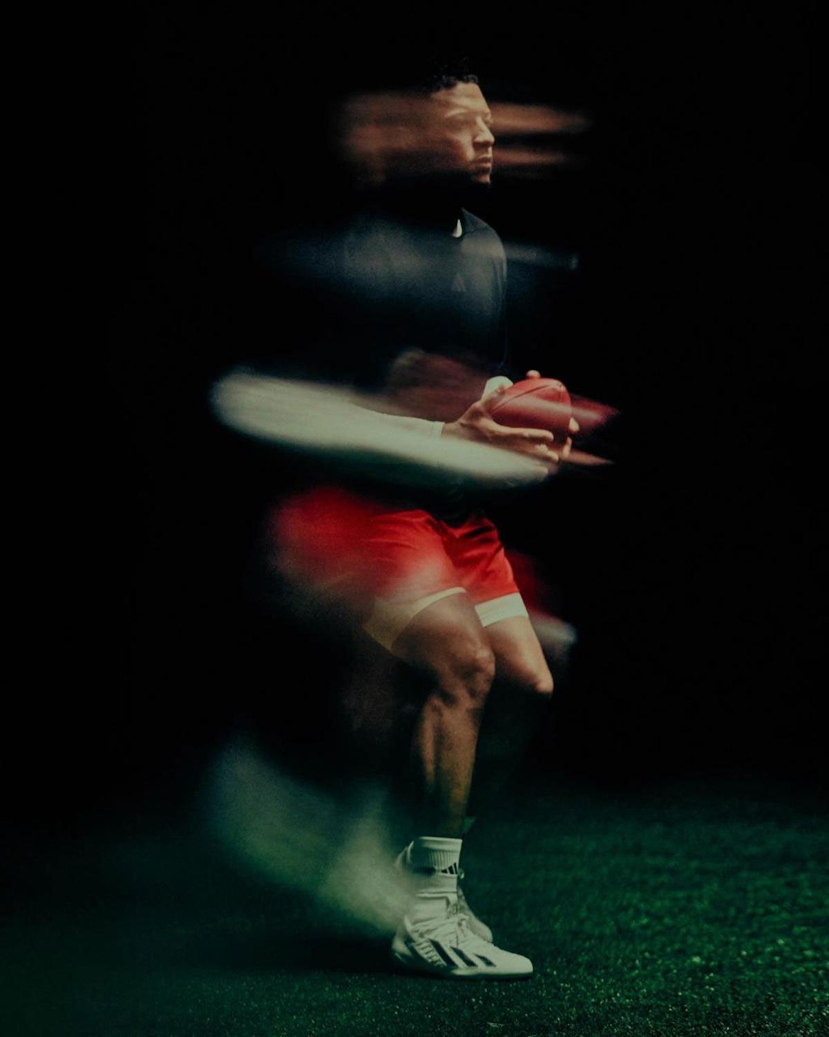 Patrick Mahomes, adidas - 帕特里克-馬霍梅斯續約阿迪達斯，擴大高爾夫規模