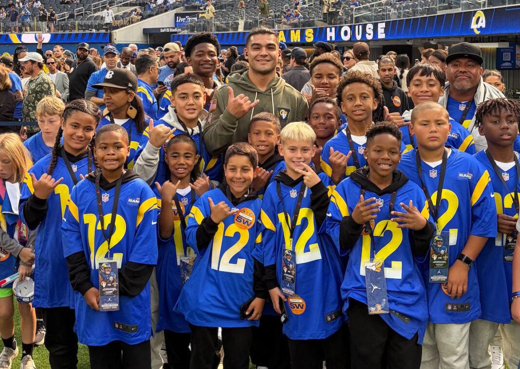 Jordan Brand - Puka Nacua 和 Jordan Brand 為海港城突擊隊帶來難忘的一天