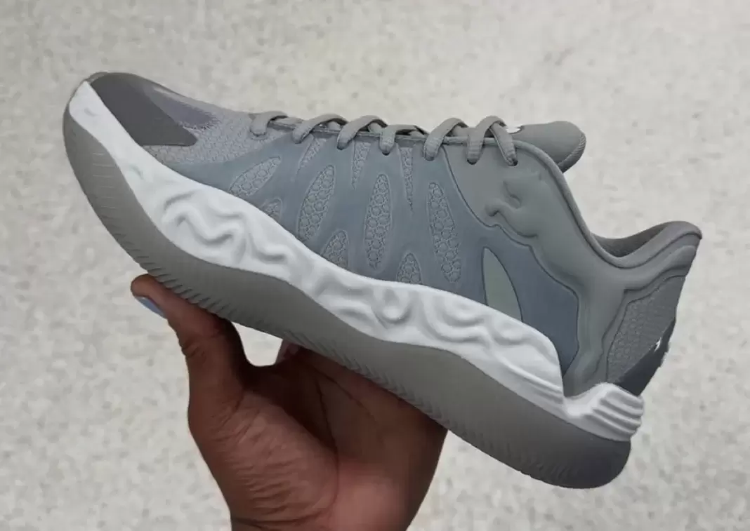 Tyrese Haliburton, Salehe Bembury, PUMA Hali 1, Puma - Salehe Bembury 推出 "灰色 "PUMA Hali 1 鞋款