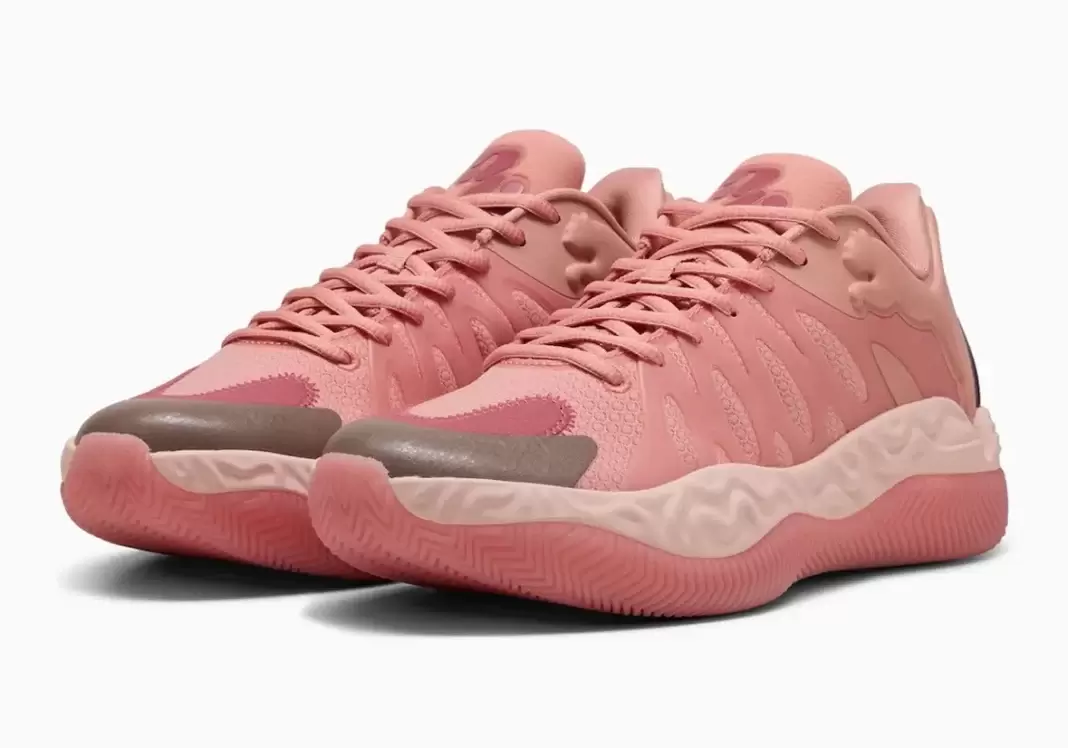 PUMA Hali 1 "罌粟粉 "於 2025 年 11 月發佈 Tyrese Haliburton, Salehe Bembury, PUMA Hali 1, Puma - PUMA Hali 1 "罌粟粉 "於 2025 年 11 月發佈