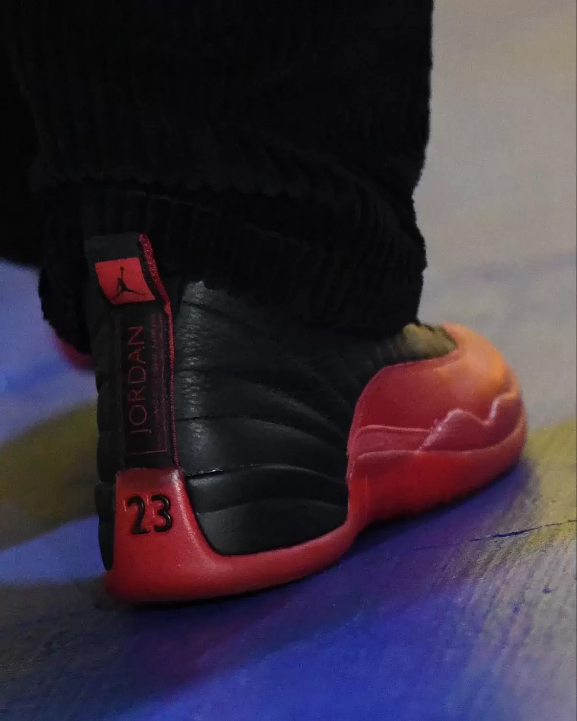 Steph Curry, Air Jordan 14 Last Shot, Air Jordan 14, Air Jordan 12 Flu Game, Air Jordan 12 - 斯蒂芬-庫里在猶他州穿着 "流感游戲 "Air Jordan 12 和 "最後一擊 "14