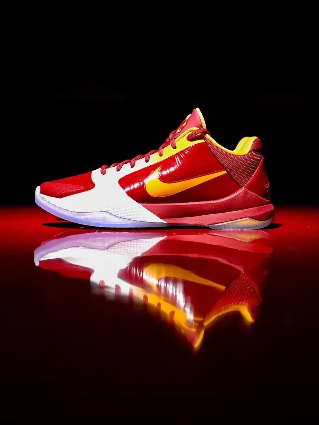 南加州大學推出獨家耐克 Kobe 5 Protro PE 鞋款 Nike Kobe 5 Protro, Nike Kobe 5, Nike - 南加州大學推出獨家耐克 Kobe 5 Protro PE 鞋款