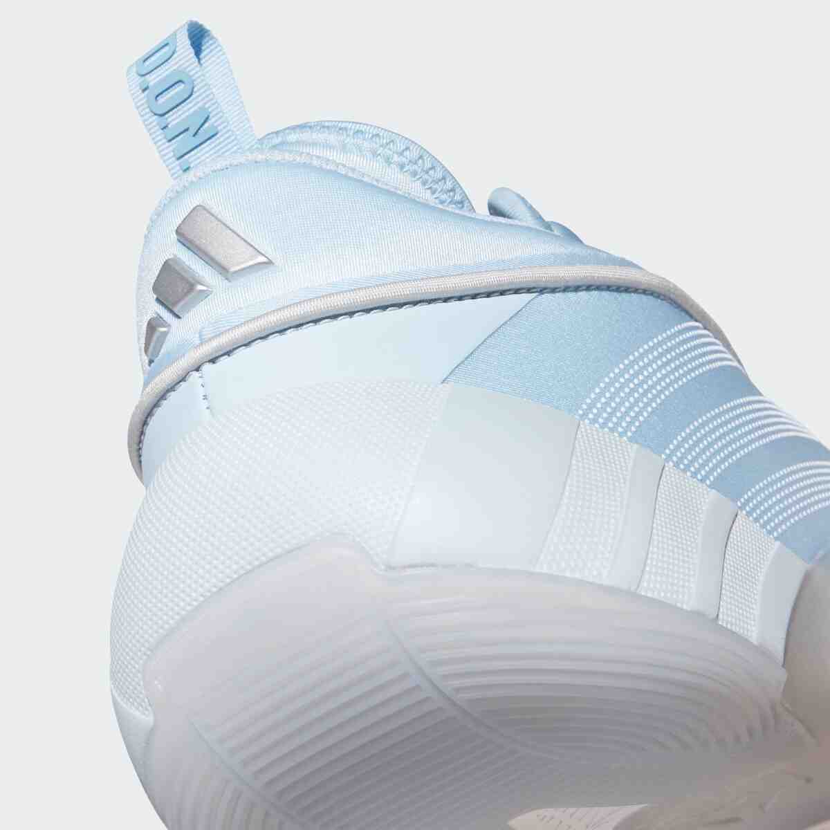 多諾萬-米切爾穿着阿迪達斯 D.O.N. 第 7 期 "Ice Spida "凍結球場 Donovan Mitchell, adidas Don Issue 7, adidas - 多諾萬-米切爾穿着阿迪達斯 D.O.N. 第 7 期 "Ice Spida "凍結球場