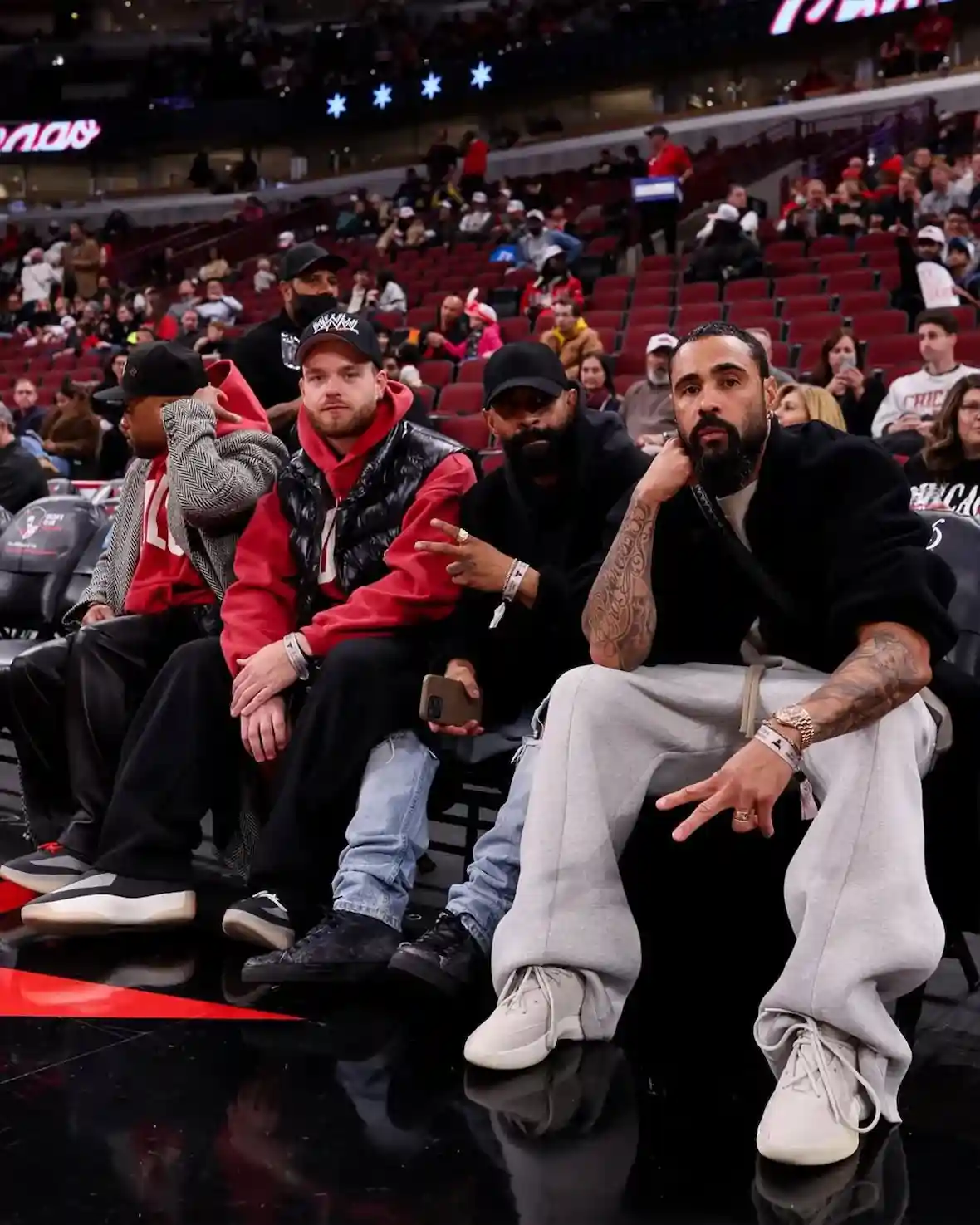 Jerry Lorenzo, Fear of God, adidas - 傑里-洛倫佐首次推出阿迪達斯 "敬畏上帝 "運動系列籃球 III