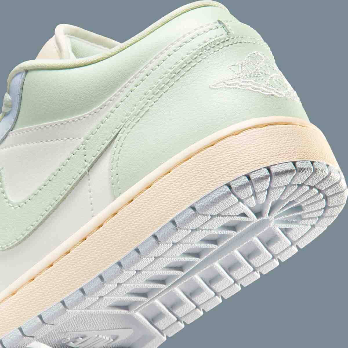 Air Jordan 1 Low, Air Jordan 1, Air Jordan - Air Jordan 1 Low 以柔和的粉彩亮相