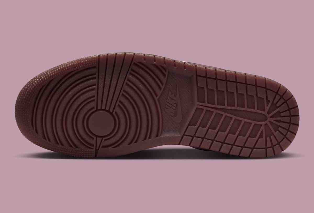 Air Jordan 1 Low "情人節 "系列摒棄了粉色,換上了濃郁的巧克力棕色。 Air Jordan 1 Low, Air Jordan 1, Air Jordan - Air Jordan 1 Low "情人節 "系列摒棄了粉色,換上了濃郁的巧克力棕色。