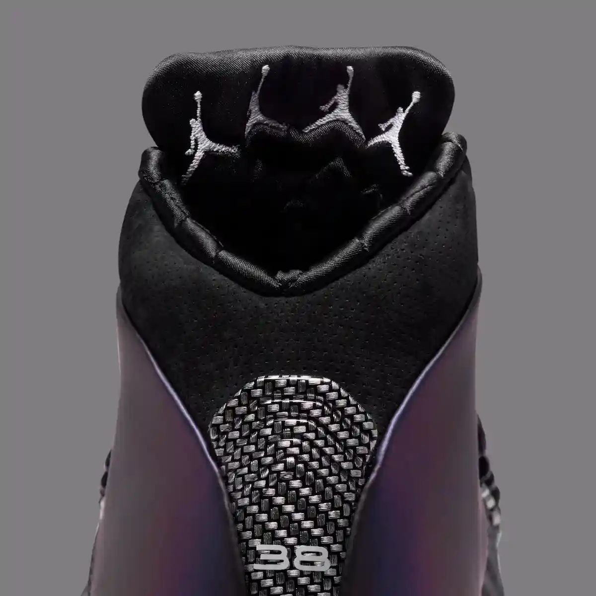 Air Jordan 17 "Doernbecher "將於 2026 年春季發佈,靈感來自 Zach Rumbaugh 的設計 Nike Doernbecher Freestyle, Air Jordan 17, Air Jordan 1, Air Jordan - Air Jordan 17 "Doernbecher "將於 2026 年春季發佈,靈感來自 Zach Rumbaugh 的設計