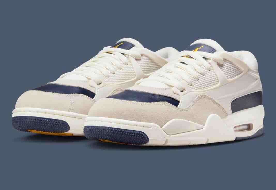 Air Jordan 4 RM, Air Jordan 4, Air Jordan - Air Jordan 4 RM "Sail/Midnight Navy" 帶有微妙的密歇根狼獾隊氣息