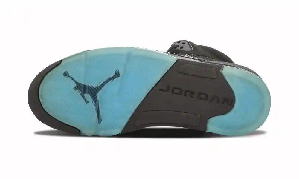 Air Jordan 5 "黑色/大學藍 "將於 2026 年 7 月回歸 Nike, Air Jordan 5, Air Jordan - Air Jordan 5 "黑色/大學藍 "將於 2026 年 7 月回歸