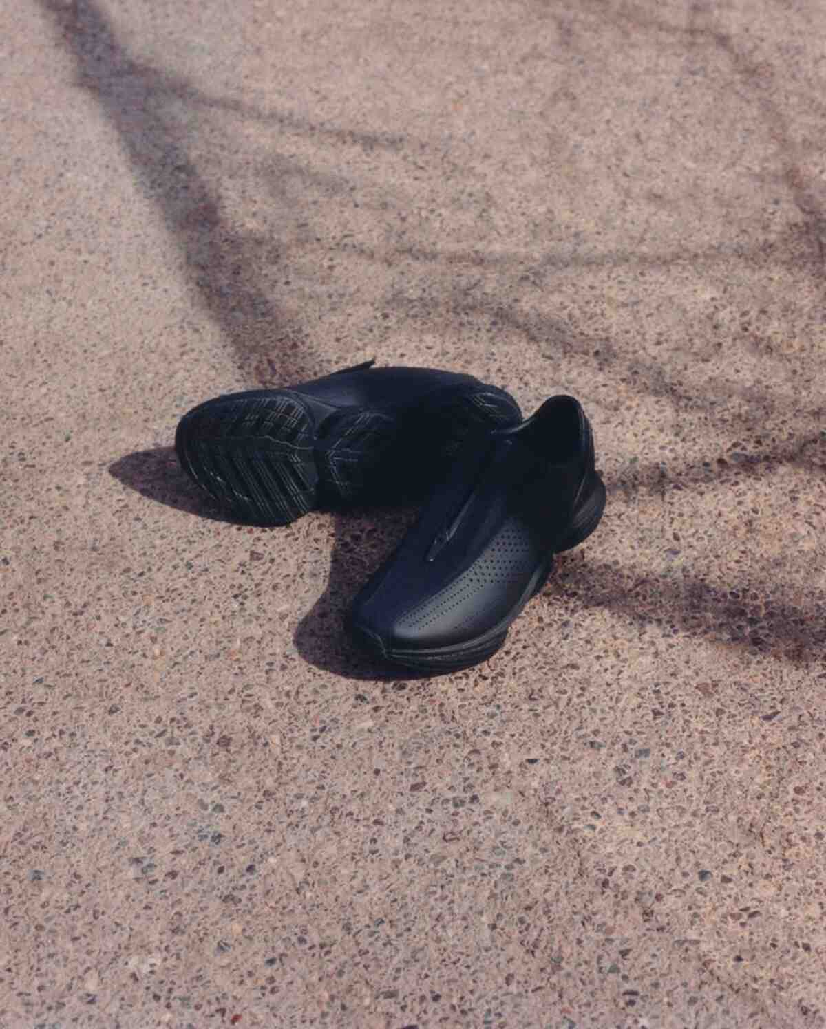 Arte x adidas SS26 將極簡設計與足球文化相結合 END, adidas - Arte x adidas SS26 將極簡設計與足球文化相結合