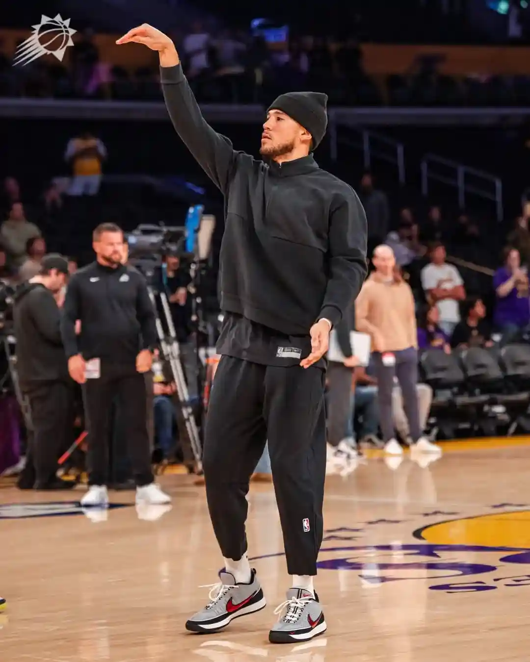 德文-布克首次亮相耐克圖書 2 "Spiridon "系列 Nike Book 2, Nike, Devin Booker - 德文-布克首次亮相耐克圖書 2 "Spiridon "系列