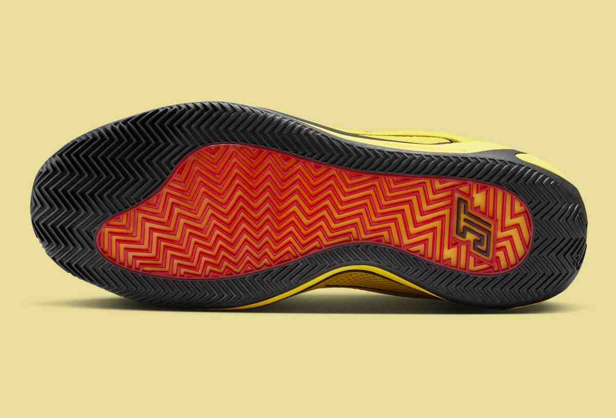 喬丹-塔圖姆 4》與李小龍的對話 Nike, Jordan Tatum 4 - 喬丹-塔圖姆 4》與李小龍的對話