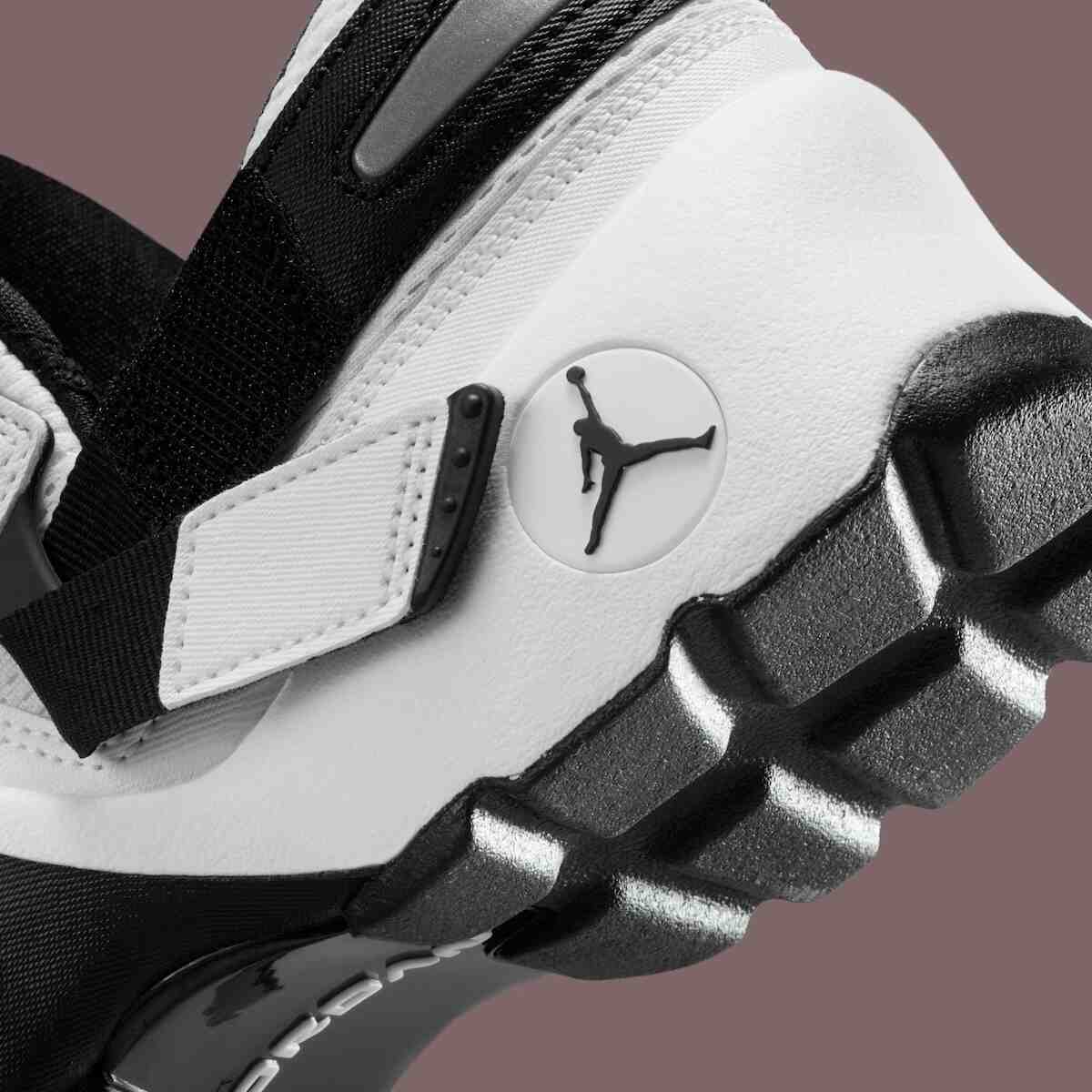 喬丹跑鞋 LX 以 "白/黑 "色回歸 Nike, Jordan Trunner LX, Jordan Trunner - 喬丹跑鞋 LX 以 "白/黑 "色回歸