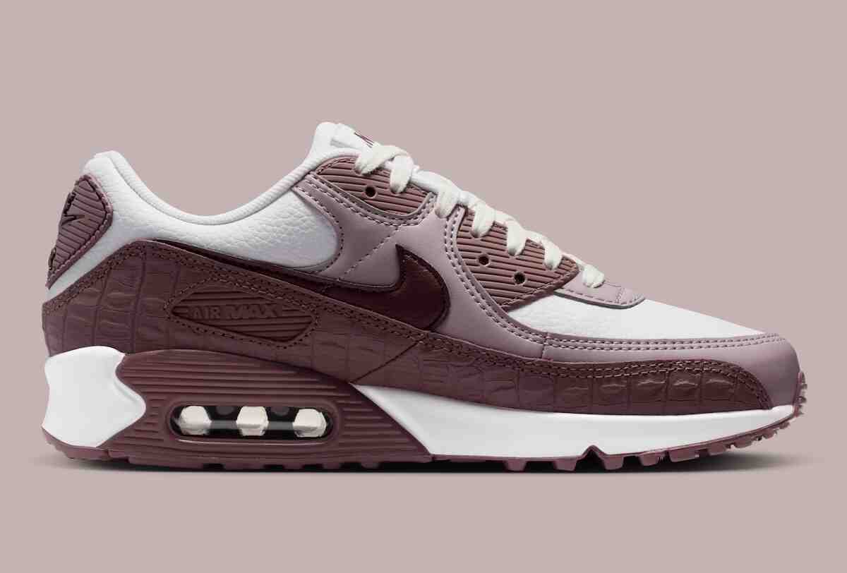 耐克為 Air Max 90 打造 "勃艮第鱷魚皮 "高級外觀 Nike Air Max 90, Nike - 耐克為 Air Max 90 打造 "勃艮第鱷魚皮 "高級外觀