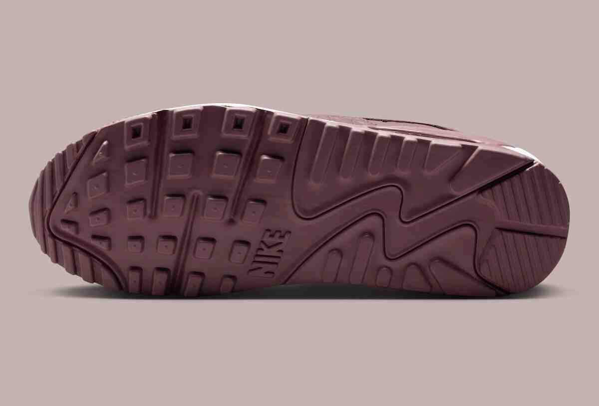 耐克為 Air Max 90 打造 "勃艮第鱷魚皮 "高級外觀 Nike Air Max 90, Nike - 耐克為 Air Max 90 打造 "勃艮第鱷魚皮 "高級外觀