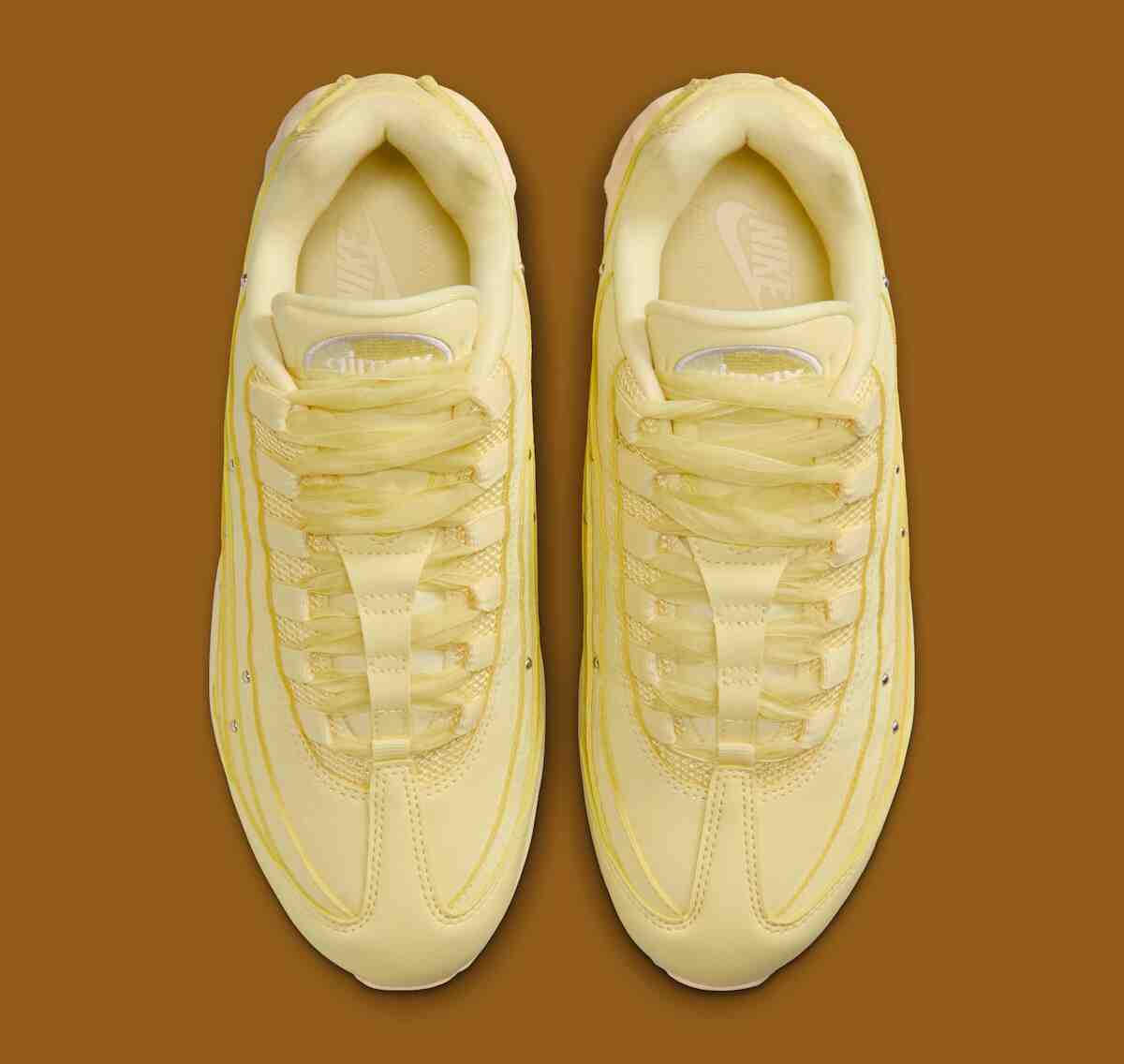 耐克 Air Max 95 換上 "柔黃色 Nike Air Max 95, Nike Air Max, Nike, Air Max 95 - 耐克 Air Max 95 換上 "柔黃色