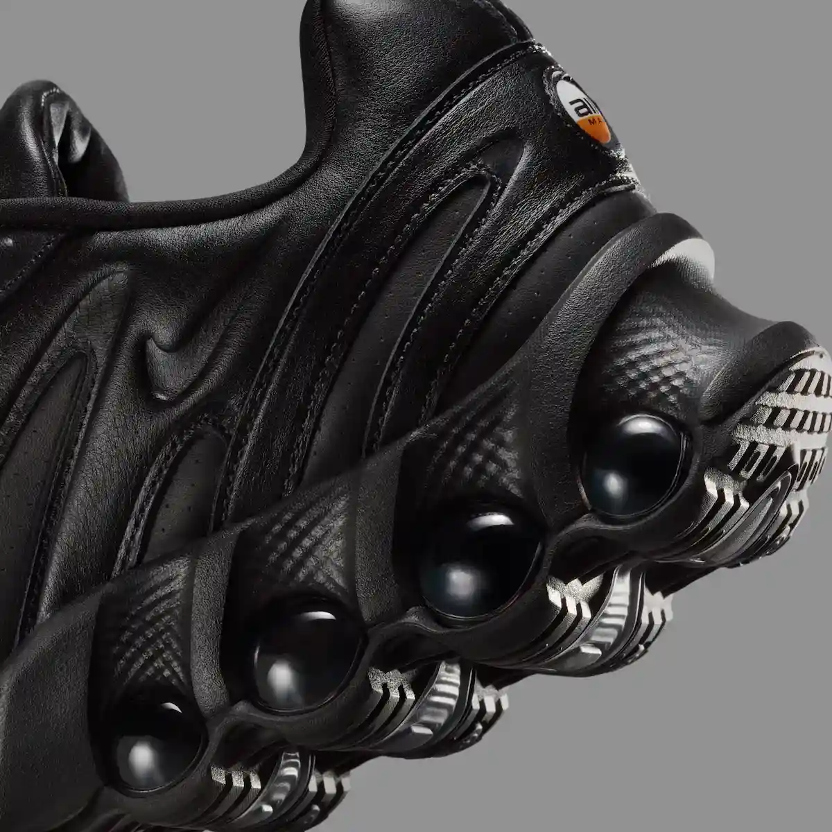 耐克 Air Max DN8 "黑色皮革 "12 月 27 日發佈 Nike Air Max DN8, Nike - 耐克 Air Max DN8 "黑色皮革 "12 月 27 日發佈