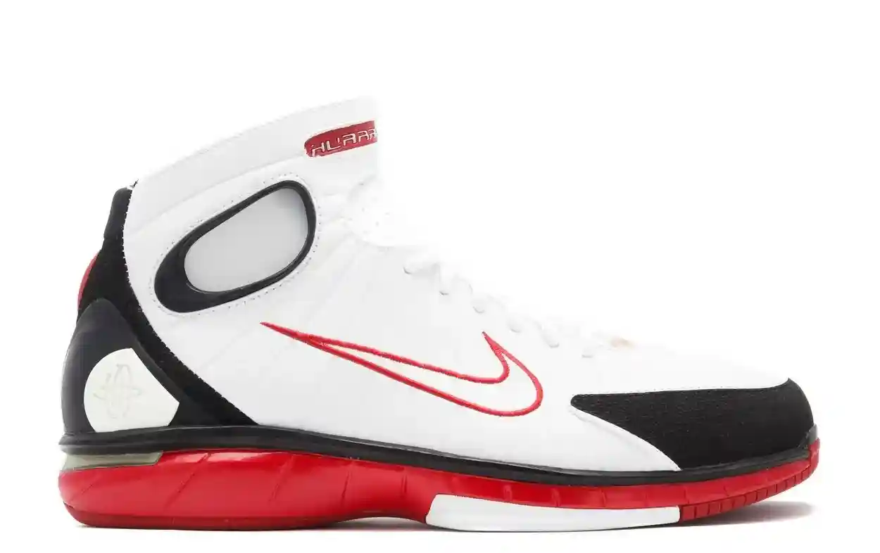 耐克 Air Zoom Huarache 2K4 "白色/校隊紅 "將於 2026 年夏季回歸 Nike Huarache 2K4, Nike Huarache, Nike Air Huarache, Nike - 耐克 Air Zoom Huarache 2K4 "白色/校隊紅 "將於 2026 年夏季回歸