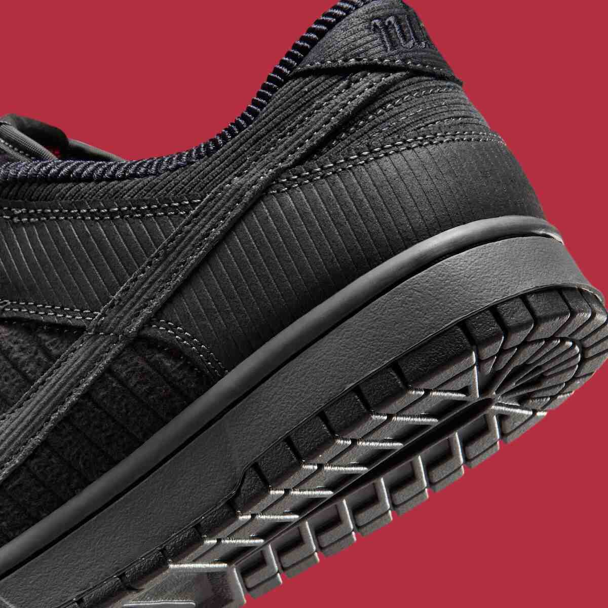 耐克 Dunk Low 採用麂皮和燈芯絨面料 Nike Dunk Low, Nike - 耐克 Dunk Low 採用麂皮和燈芯絨面料