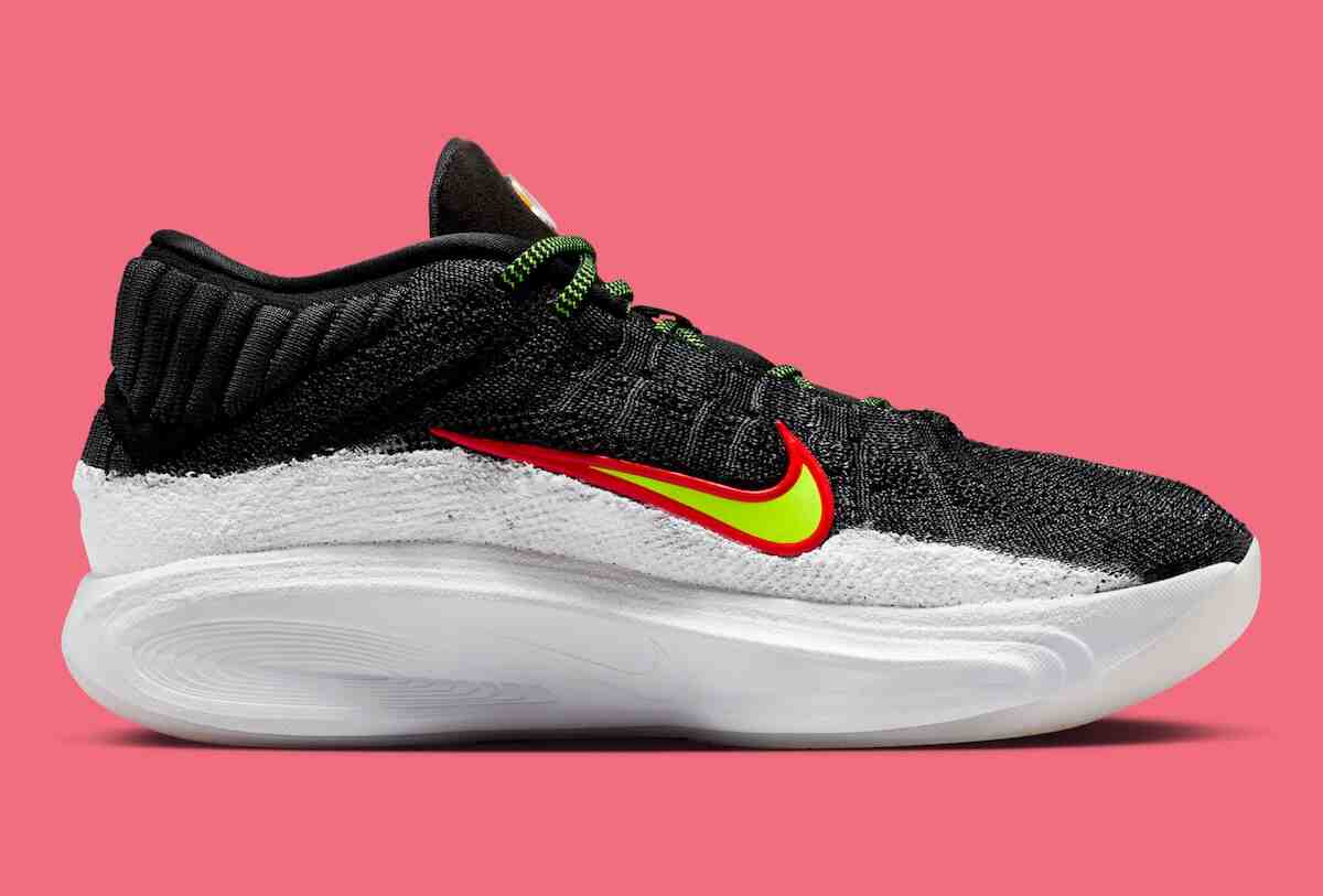 Victor Wembanyama x Nike GT Hustle 3 "聖誕節 "在鞋舌上印有雪球圖案 Victor Wembanyama, Nike GT Hustle 3, Nike - Victor Wembanyama x Nike GT Hustle 3 "聖誕節 "在鞋舌上印有雪球圖案