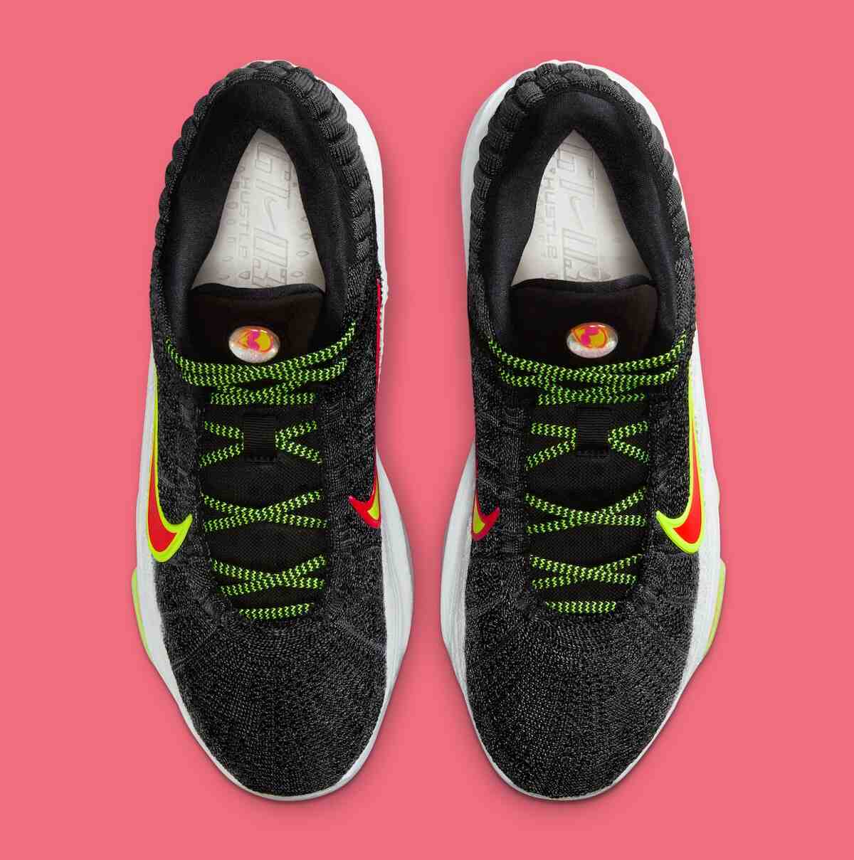 Victor Wembanyama x Nike GT Hustle 3 "聖誕節 "在鞋舌上印有雪球圖案 Victor Wembanyama, Nike GT Hustle 3, Nike - Victor Wembanyama x Nike GT Hustle 3 "聖誕節 "在鞋舌上印有雪球圖案