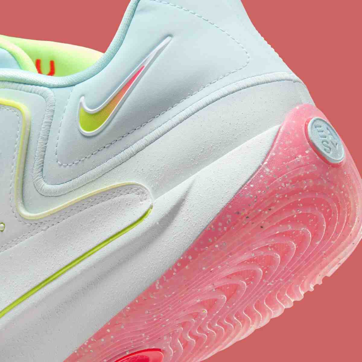 耐克 KD 18 提醒我們凱文-杜蘭特是一位 "天賦異稟 "的球員 Nike KD 18, Nike - 耐克 KD 18 提醒我們凱文-杜蘭特是一位 "天賦異稟 "的球員