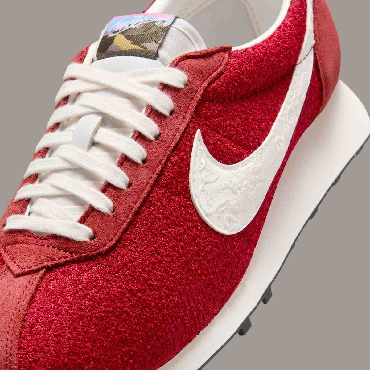 Nike LD-1000, Nike - 耐克 LD-1000 加入 "馬年 "系列