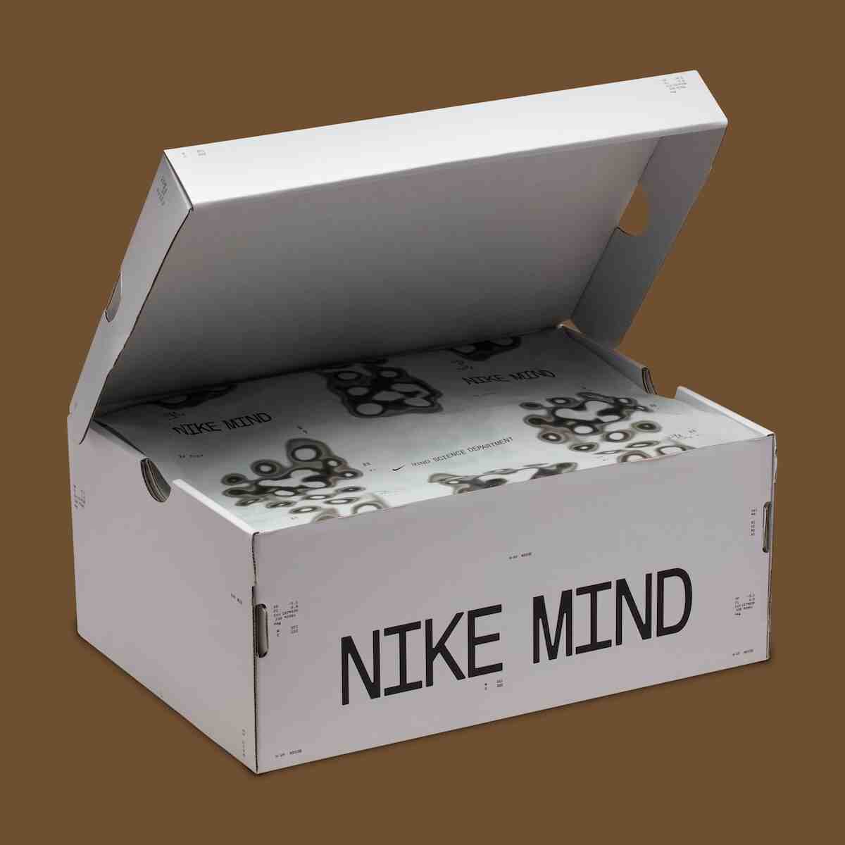 耐克 Mind 002 "淺卡其色 "首次亮相,鞋面採用雕刻工藝,鞋底色彩亮麗 Nike Mind 002, Nike - 耐克 Mind 002 "淺卡其色 "首次亮相,鞋面採用雕刻工藝,鞋底色彩亮麗