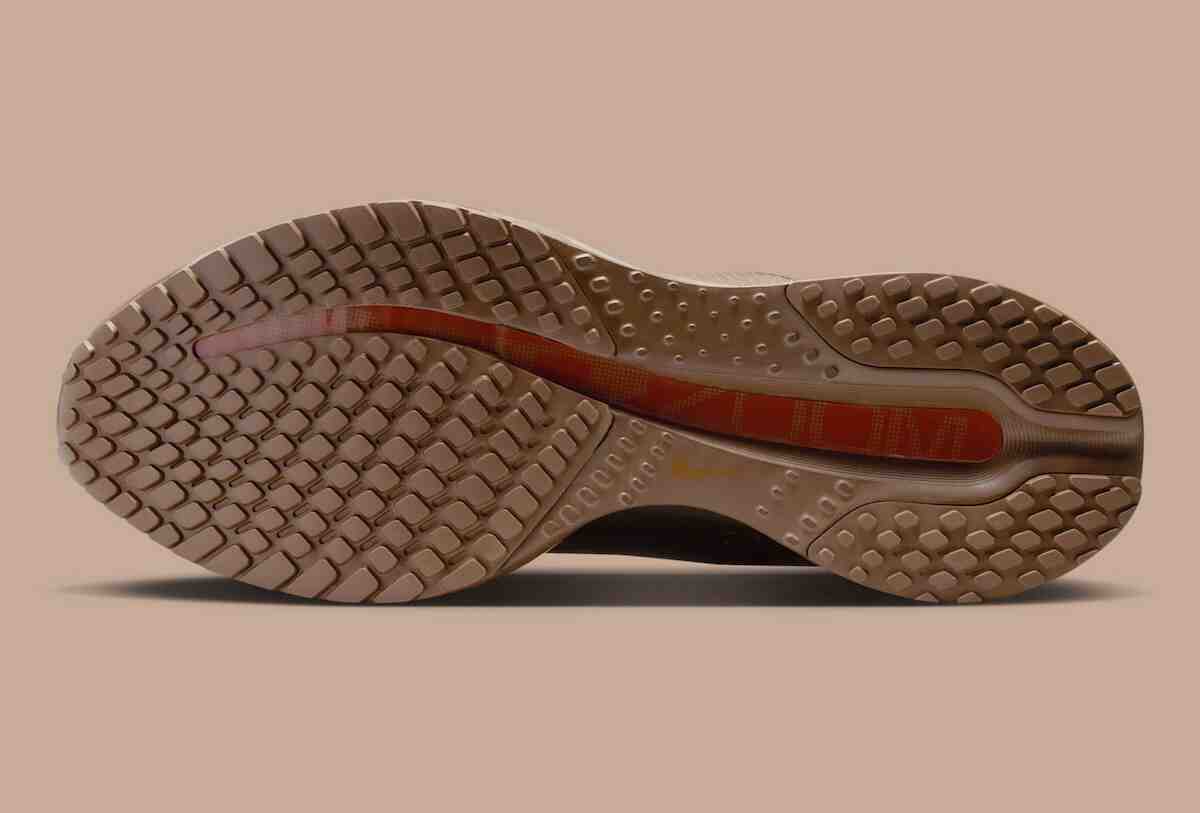 Nike Pegasus Premium, Nike - 耐克 Pegasus Premium 帶來 "卡爾德拉棕 "和 "山核桃 "堅果風味