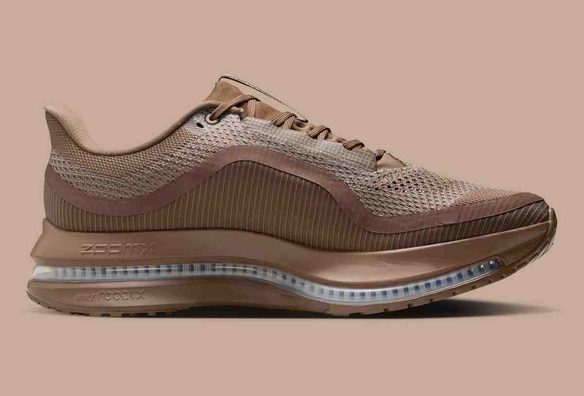 Nike Pegasus Premium, Nike - 耐克 Pegasus Premium 帶來 "卡爾德拉棕 "和 "山核桃 "堅果風味