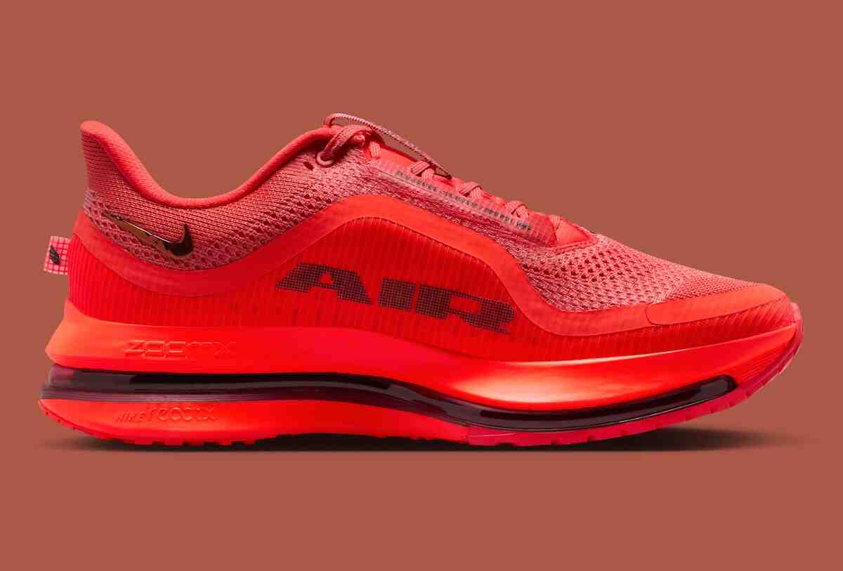 耐克 Pegasus Premium 以鮮明的深紅色調點亮 2026 年 Nike Pegasus Premium, Nike - 耐克 Pegasus Premium 以鮮明的深紅色調點亮 2026 年