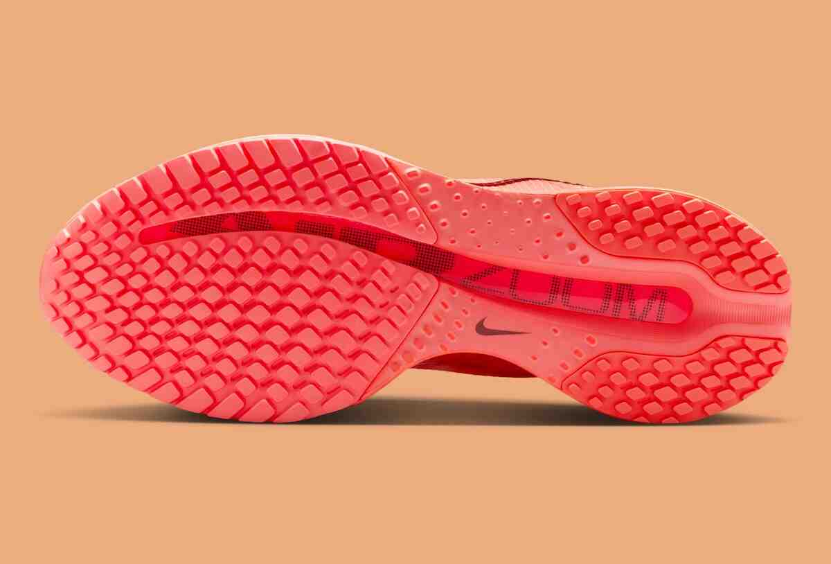 耐克 Pegasus Premium "橙色脈沖 "為耐克跑步運動帶來高能色彩 Nike Pegasus Premium, Nike - 耐克 Pegasus Premium "橙色脈沖 "為耐克跑步運動帶來高能色彩